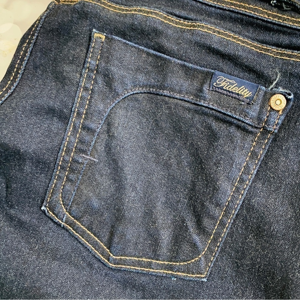 FIDELITY Denim Stevie Cut Jeans - Picture 3 of 7